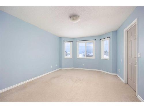 144 Violet Street, Fort Mcmurray, AB - Indoor Photo Showing Other Room