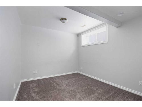 144 Violet Street, Fort Mcmurray, AB - Indoor Photo Showing Other Room