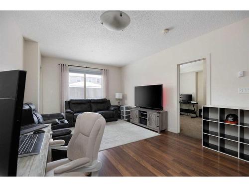 3107-135C Sandpiper Road, Fort Mcmurray, AB - Indoor Photo Showing Living Room