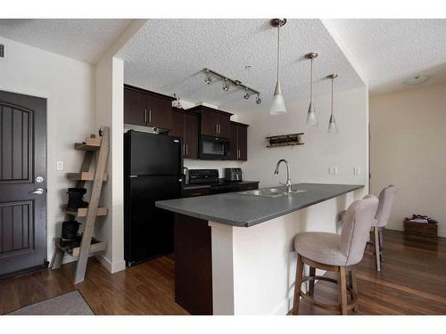 3107-135C Sandpiper Road, Fort Mcmurray, AB - Indoor Photo Showing Kitchen