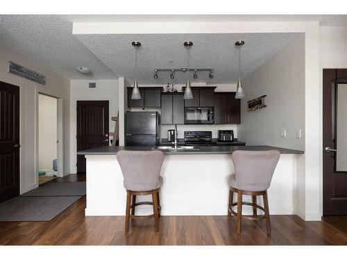 3107-135C Sandpiper Road, Fort Mcmurray, AB - Indoor Photo Showing Kitchen