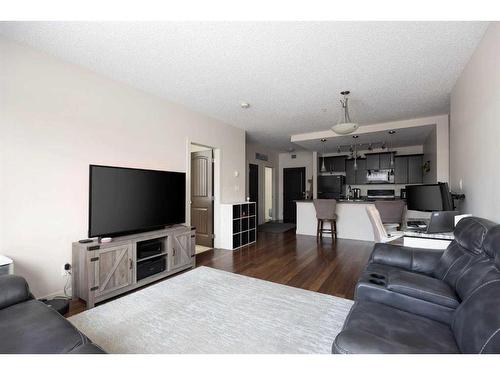 3107-135C Sandpiper Road, Fort Mcmurray, AB - Indoor Photo Showing Living Room