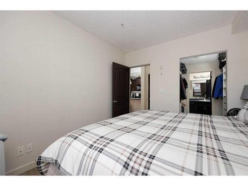 3107-135C Sandpiper Road, Fort Mcmurray, AB - Indoor Photo Showing Bedroom