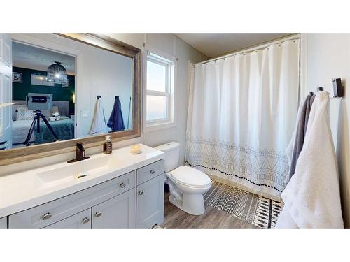 112 Clausen Crescent, Fort Mcmurray, AB - Indoor Photo Showing Bathroom