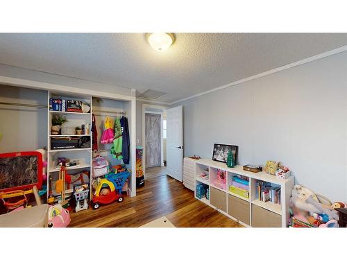 112 Clausen Crescent, Fort Mcmurray, AB - Indoor Photo Showing Other Room