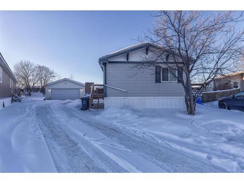 112 Clausen Crescent, Fort Mcmurray, AB - Outdoor