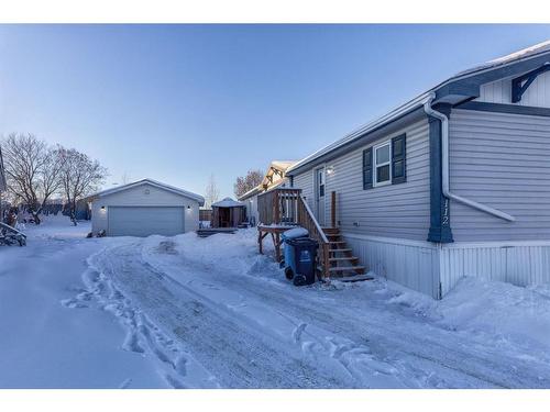 112 Clausen Crescent, Fort Mcmurray, AB - Outdoor