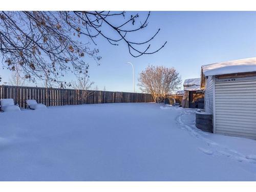 112 Clausen Crescent, Fort Mcmurray, AB - Outdoor