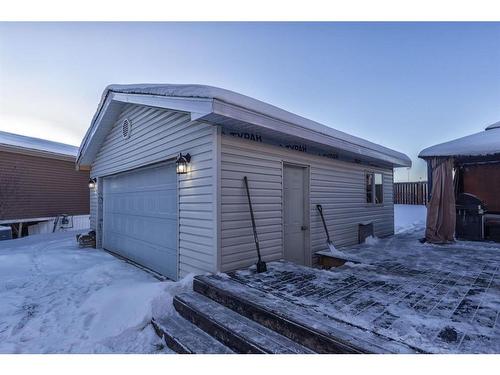 112 Clausen Crescent, Fort Mcmurray, AB - Outdoor With Exterior