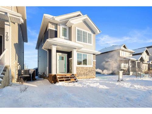 696 Athabasca Avenue, Fort Mcmurray, AB - Outdoor