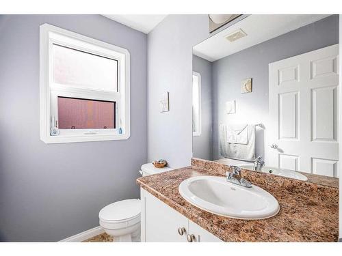 173 Pickles Crescent, Fort Mcmurray, AB - Indoor Photo Showing Bathroom