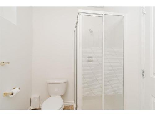 23-97 Wilson Drive, Fort Mcmurray, AB - Indoor Photo Showing Bathroom