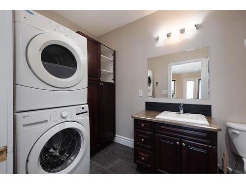 133 Sandhill Place, Fort Mcmurray, AB - Indoor Photo Showing Laundry Room