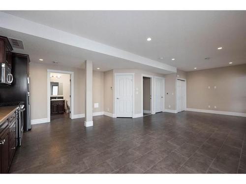 133 Sandhill Place, Fort Mcmurray, AB - Indoor Photo Showing Kitchen