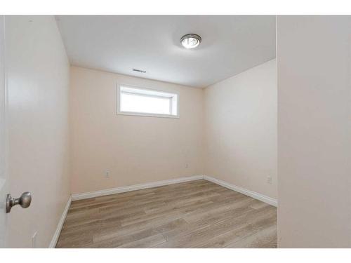 124 Kodiak Crescent, Fort Mcmurray, AB - Indoor Photo Showing Other Room