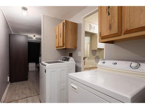 252 Caouette Crescent, Fort Mcmurray, AB - Indoor Photo Showing Laundry Room