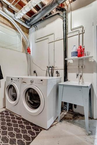 120 Bergeron Road, Fort Mcmurray, AB - Indoor Photo Showing Laundry Room