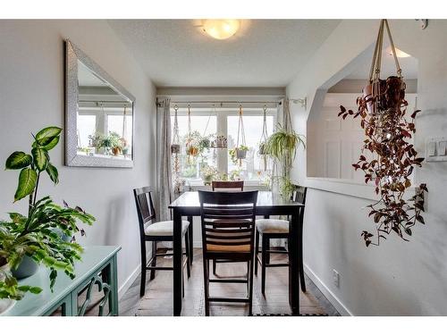 120 Bergeron Road, Fort Mcmurray, AB - Indoor Photo Showing Dining Room