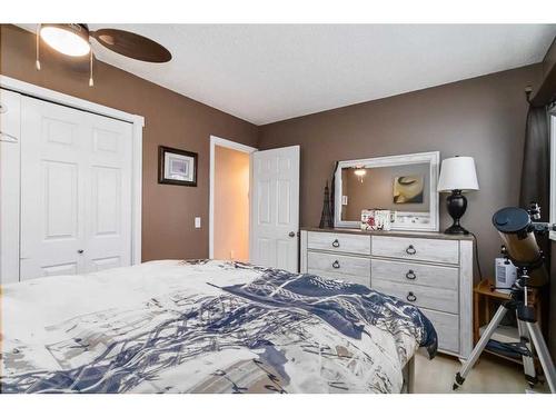 223 Dickins Drive, Fort Mcmurray, AB - Indoor Photo Showing Bedroom