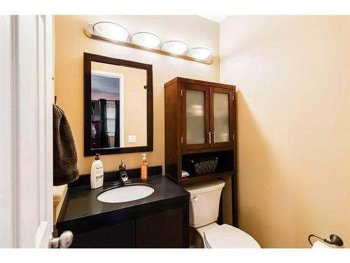 223 Dickins Drive, Fort Mcmurray, AB - Indoor Photo Showing Bathroom