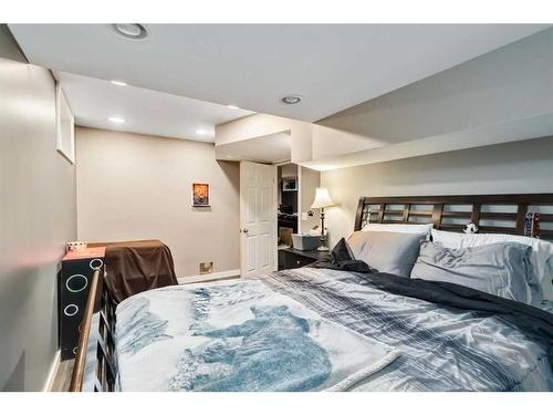 223 Dickins Drive, Fort Mcmurray, AB - Indoor Photo Showing Bedroom