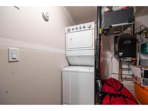 104 Collicott Drive, Fort Mcmurray, AB - Indoor Photo Showing Laundry Room