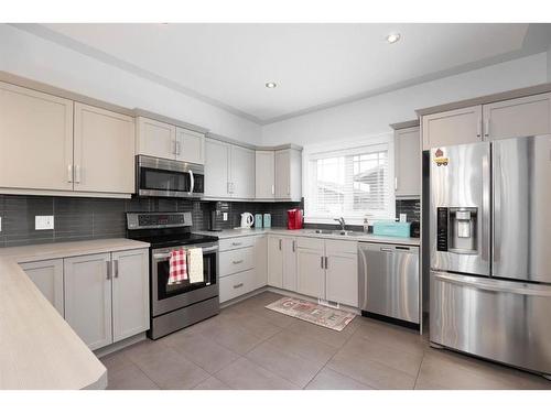 104 Collicott Drive, Fort Mcmurray, AB - Indoor Photo Showing Kitchen With Stainless Steel Kitchen