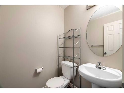 221 Lynx Crescent, Fort Mcmurray, AB - Indoor Photo Showing Bathroom