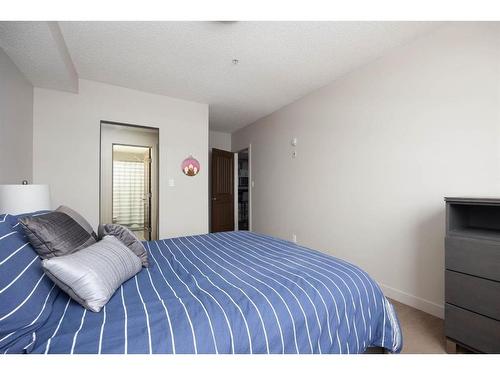 412-136B Sandpiper Road, Fort Mcmurray, AB - Indoor Photo Showing Bedroom