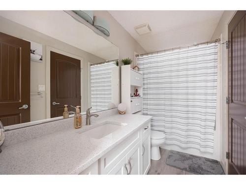 412-136B Sandpiper Road, Fort Mcmurray, AB - Indoor Photo Showing Bathroom