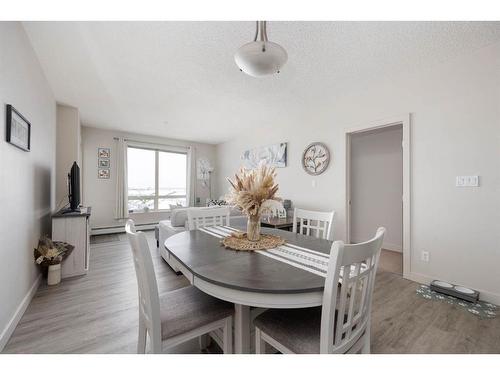 412-136B Sandpiper Road, Fort Mcmurray, AB - Indoor Photo Showing Dining Room