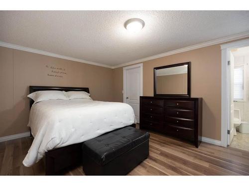 165 Mitchell Drive, Fort Mcmurray, AB - Indoor Photo Showing Bedroom