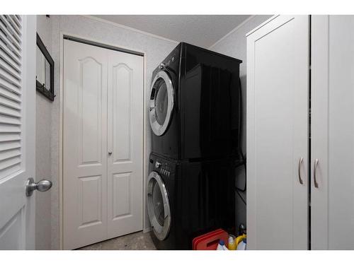 165 Mitchell Drive, Fort Mcmurray, AB - Indoor Photo Showing Laundry Room