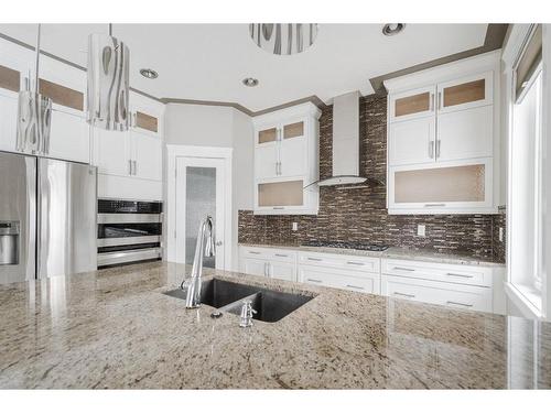 276 Sandpiper Road, Fort Mcmurray, AB - Indoor Photo Showing Kitchen With Double Sink With Upgraded Kitchen