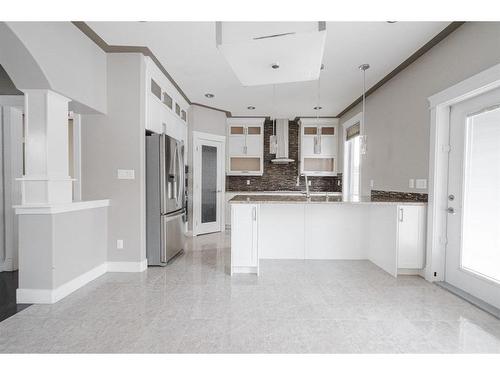 276 Sandpiper Road, Fort Mcmurray, AB - Indoor Photo Showing Kitchen