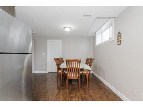 276 Sandpiper Road, Fort Mcmurray, AB - Indoor Photo Showing Dining Room