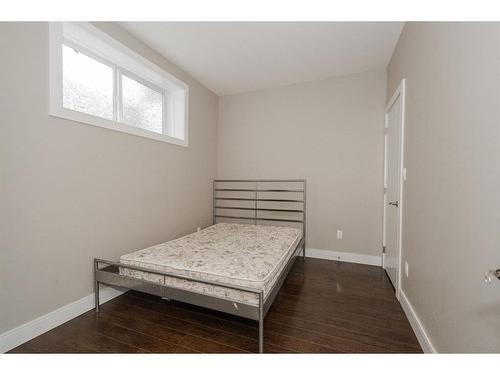 276 Sandpiper Road, Fort Mcmurray, AB - Indoor Photo Showing Bedroom