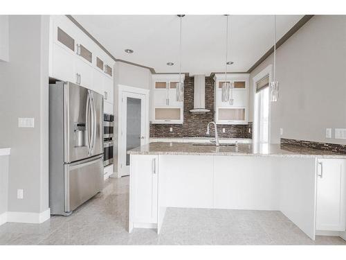 276 Sandpiper Road, Fort Mcmurray, AB - Indoor Photo Showing Kitchen With Double Sink With Upgraded Kitchen