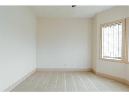 302-9918 Gordon Avenue, Fort Mcmurray, AB - Indoor Photo Showing Other Room