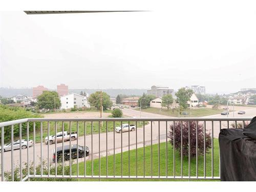 302-9918 Gordon Avenue, Fort Mcmurray, AB - Outdoor With Balcony