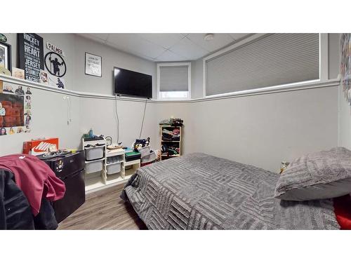 58-97 Wilson Drive, Fort Mcmurray, AB - Indoor Photo Showing Bedroom