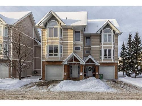 58-97 Wilson Drive, Fort Mcmurray, AB - Outdoor With Facade