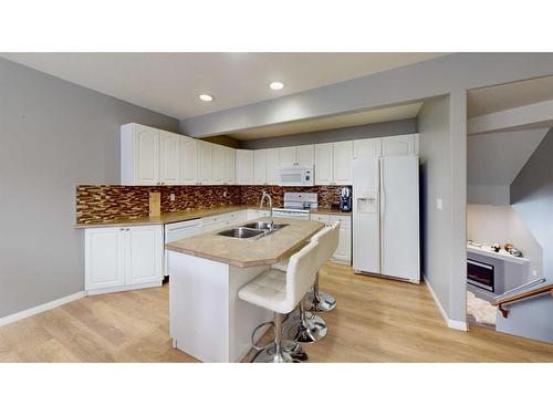 58-97 Wilson Drive, Fort Mcmurray, AB - Indoor Photo Showing Kitchen With Double Sink