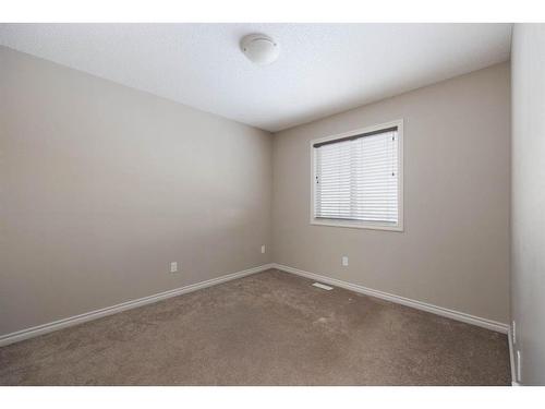 189 Sandstone Lane, Fort Mcmurray, AB - Indoor Photo Showing Other Room