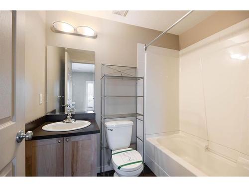 189 Sandstone Lane, Fort Mcmurray, AB - Indoor Photo Showing Bathroom