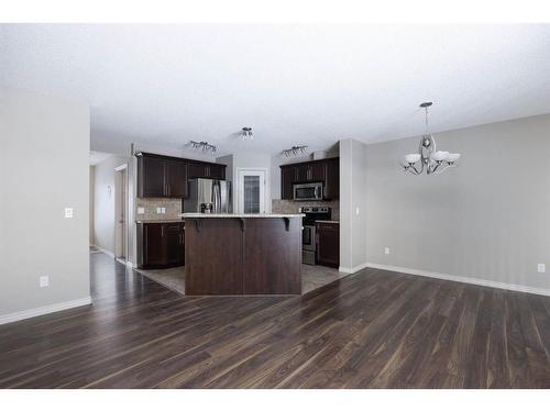 189 Sandstone Lane, Fort Mcmurray, AB - Indoor Photo Showing Kitchen