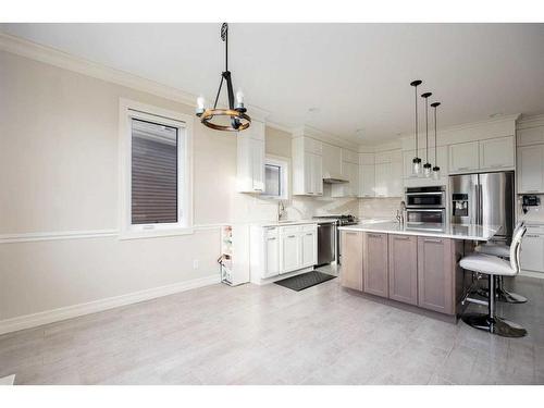 136 Gravelstone Road, Fort Mcmurray, AB - Indoor Photo Showing Kitchen With Upgraded Kitchen