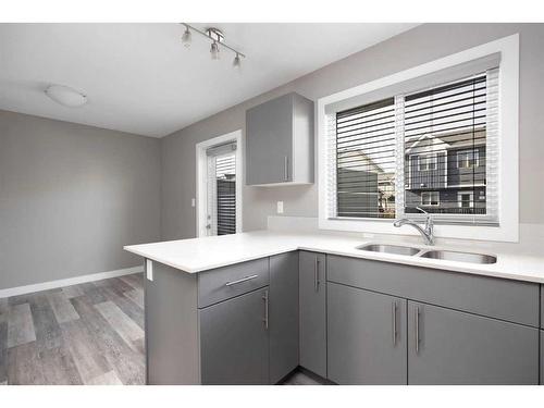 57-401 Athabasca Avenue, Fort Mcmurray, AB - Indoor Photo Showing Kitchen With Double Sink