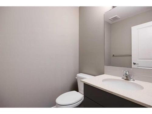 57-401 Athabasca Avenue, Fort Mcmurray, AB - Indoor Photo Showing Bathroom