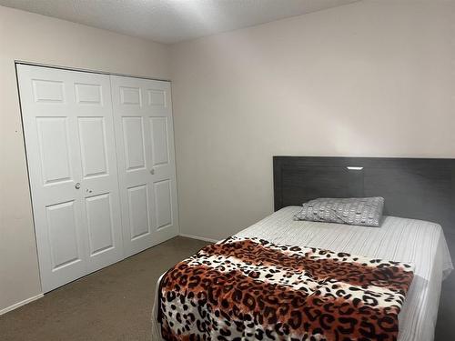 404-111 Charles Avenue, Fort Mcmurray, AB - Indoor Photo Showing Bedroom